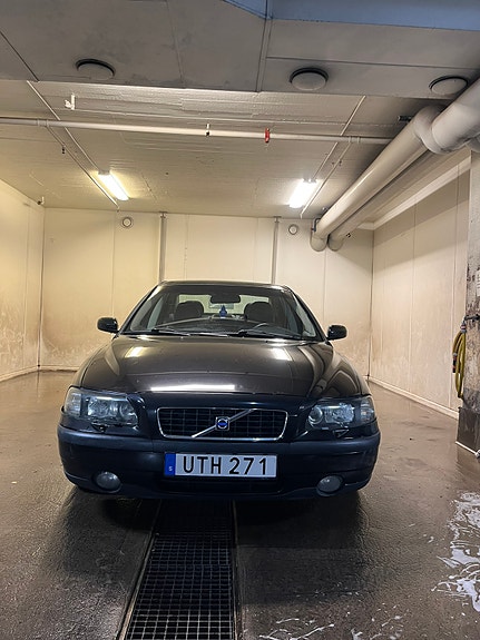 Volvo S60 3 of 9