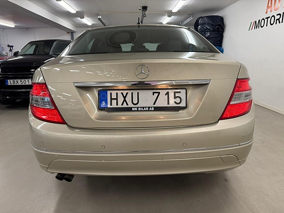 Mercedes-Benz C180 7 of 25