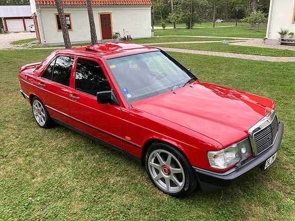 Mercedes-Benz 190 E 4 of 15