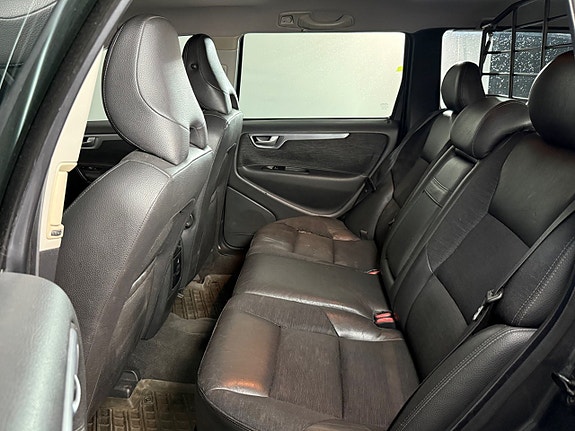 Volvo V70 8 of 13