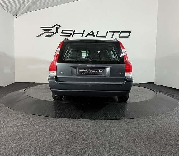 Volvo V70 5 of 13