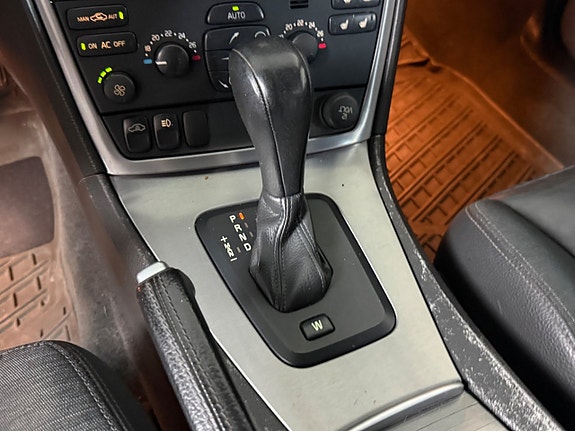 Volvo V70 12 of 13