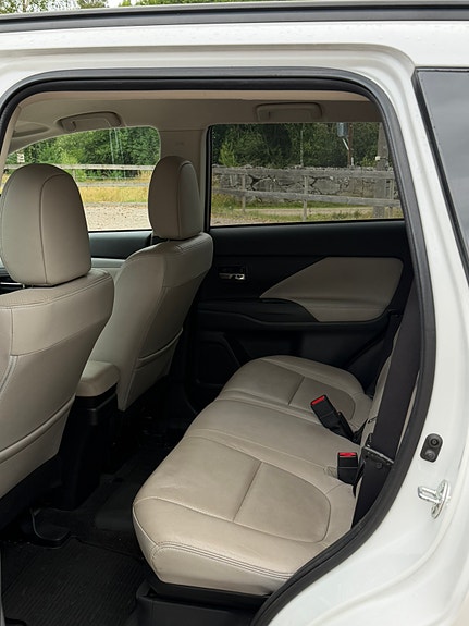 Mitsubishi Outlander 7 of 7