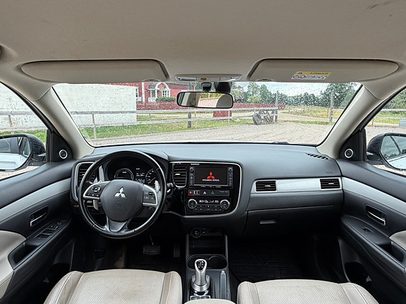 Mitsubishi Outlander 5 of 7