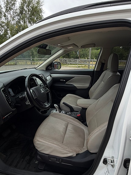 Mitsubishi Outlander 6 of 7