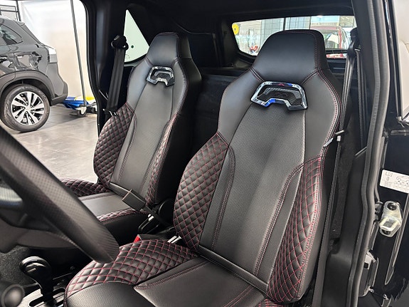 Ligier JS50 Ultimate, AC, Backkamera, Stolsvärme, Carplay, Kampanj 5 of 9