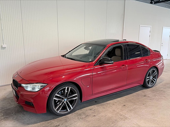 BMW 330e 7 of 26
