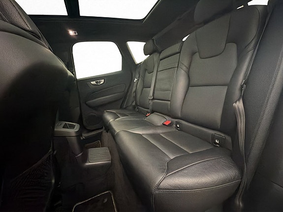 Volvo XC60 29 of 30