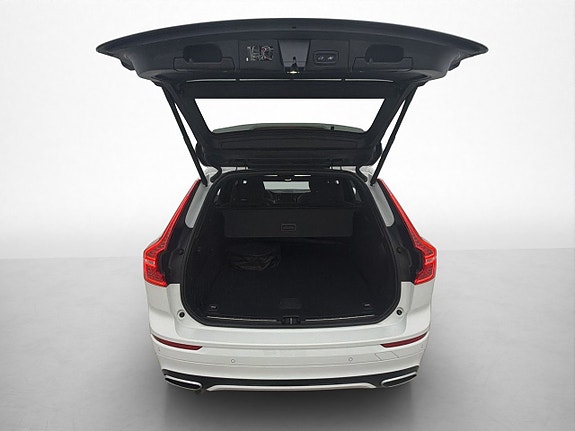 Volvo XC60 9 of 30