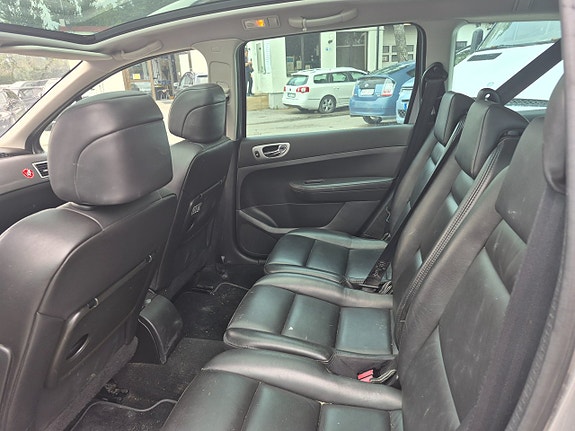 Peugeot 307 SW 9 of 14