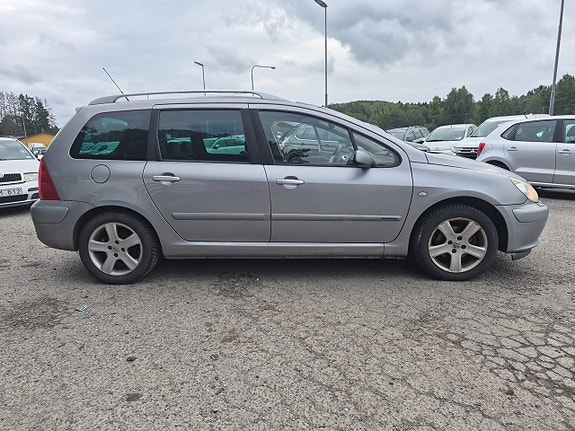 Peugeot 307 SW 4 of 14