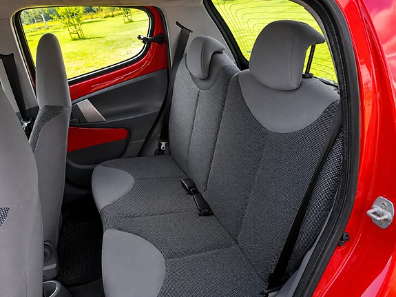 Peugeot 107 6 of 7