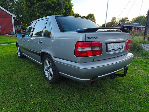 Volvo S70 3 of 5
