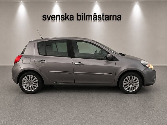 Renault Clio 6 of 9