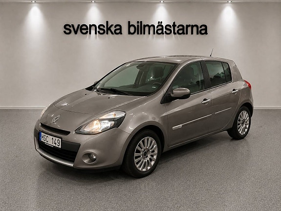 Renault Clio 2 of 9