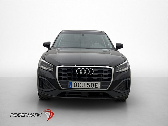 Audi Q2 2 of 28