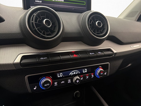 Audi Q2 21 of 28