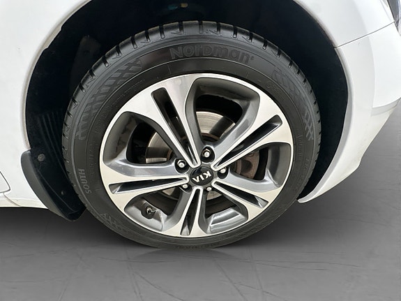 Kia Ceed 30 of 30