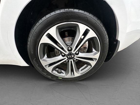 Kia Ceed 28 of 30