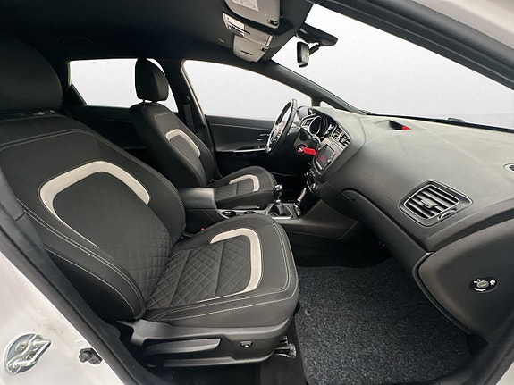 Kia Ceed 20 of 30