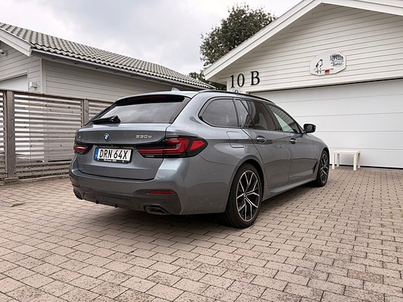 BMW 530e 4 of 8