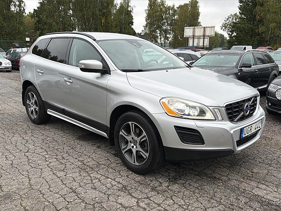 Volvo XC60 17 of 23