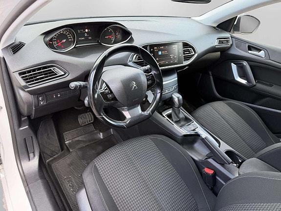 Peugeot 308 13 of 24