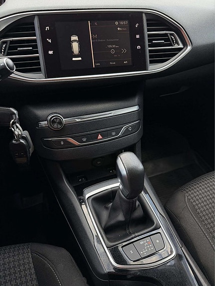 Peugeot 308 17 of 24