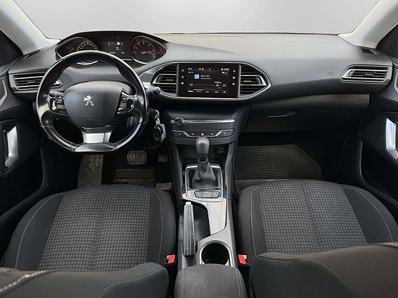 Peugeot 308 21 of 24