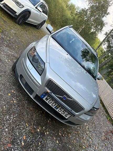 Volvo V50 4 of 13