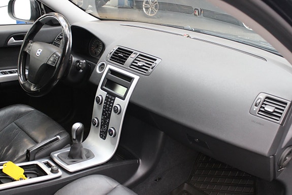 Volvo V50 11 of 12