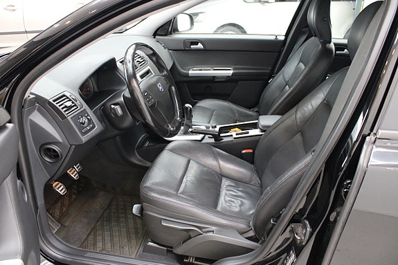 Volvo V50 6 of 12