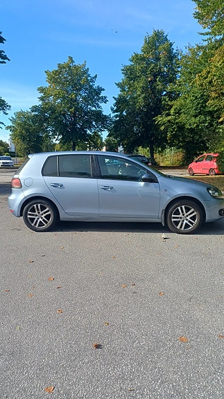 Volkswagen Golf VI 7 of 13