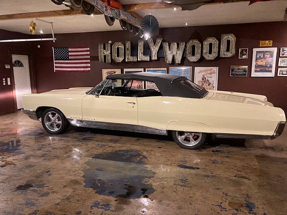 Cadillac Serie 62 2 of 7
