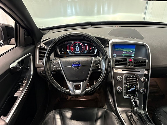 Volvo XC60 13 of 26
