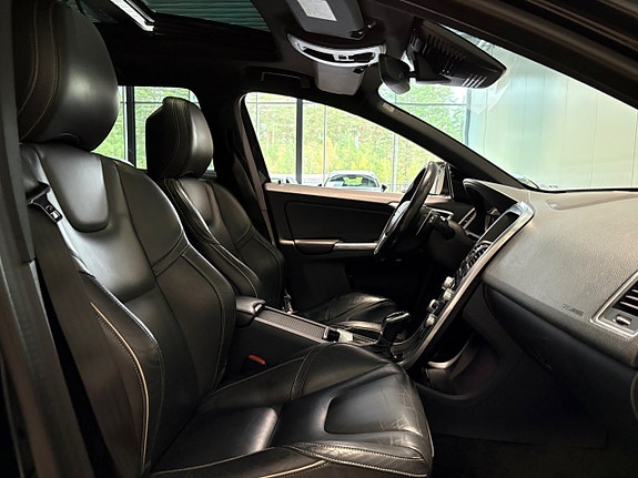Volvo XC60 16 of 26