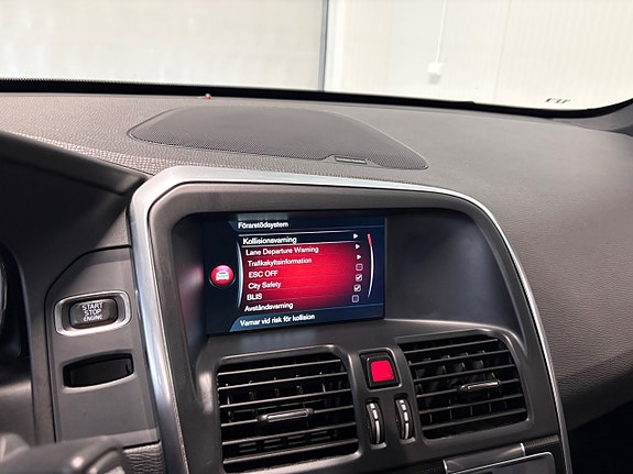 Volvo XC60 21 of 26