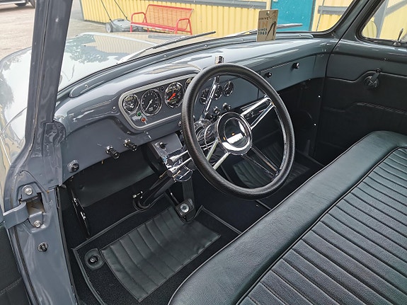 Ford F-100 8 of 25