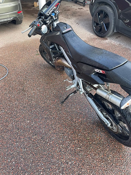 Aprilia Sx50 4 of 8