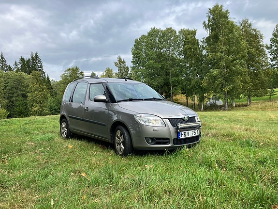 Skoda Roomster 2 of 4