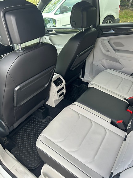 Volkswagen Tiguan 3 of 7