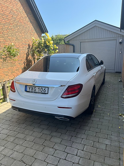 Mercedes-Benz E220 d 4 of 8