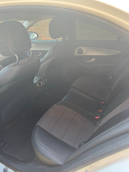 Mercedes-Benz E220 d 7 of 8