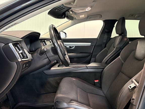 Volvo V90 10 of 27
