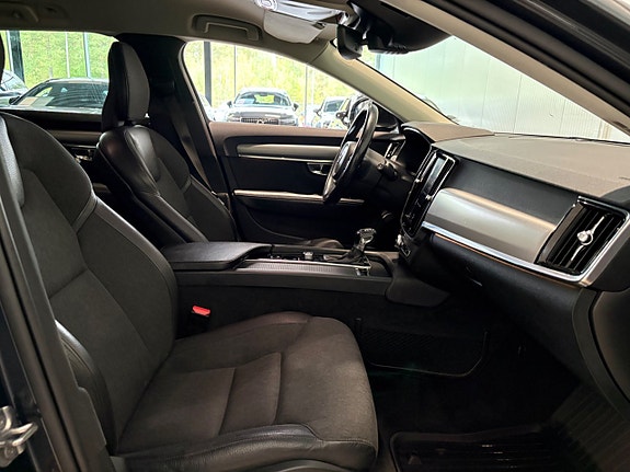 Volvo V90 14 of 27