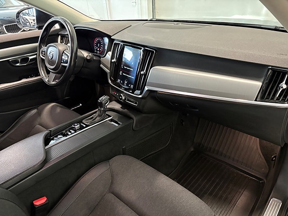 Volvo V90 13 of 27