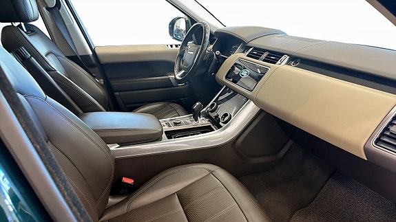 Land Rover Range Rover Sport 3 of 13