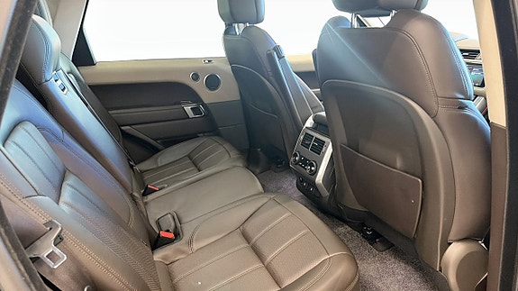 Land Rover Range Rover Sport 5 of 13