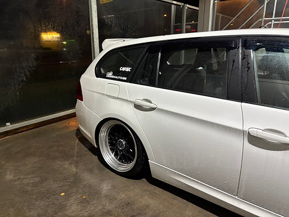 BMW 320d 10 of 14