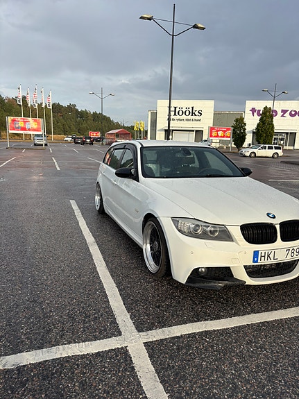 BMW 320d 4 of 14
